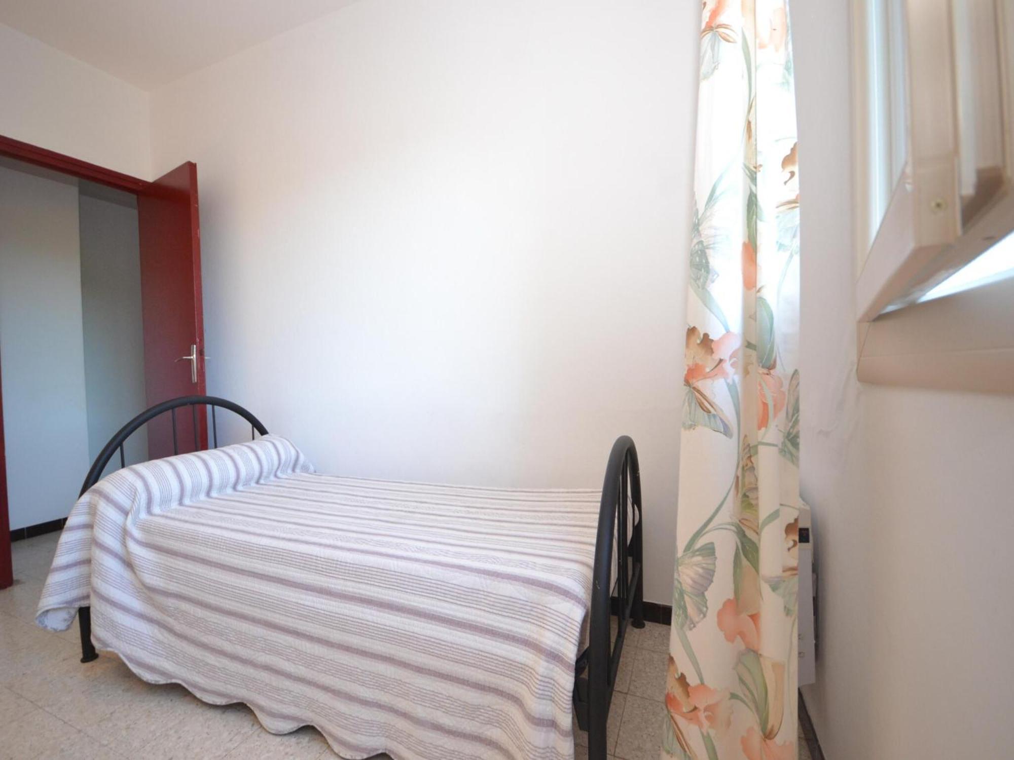 Apartment With Pool Amid Vineyards And Near The Beach Mèze Eksteriør billede