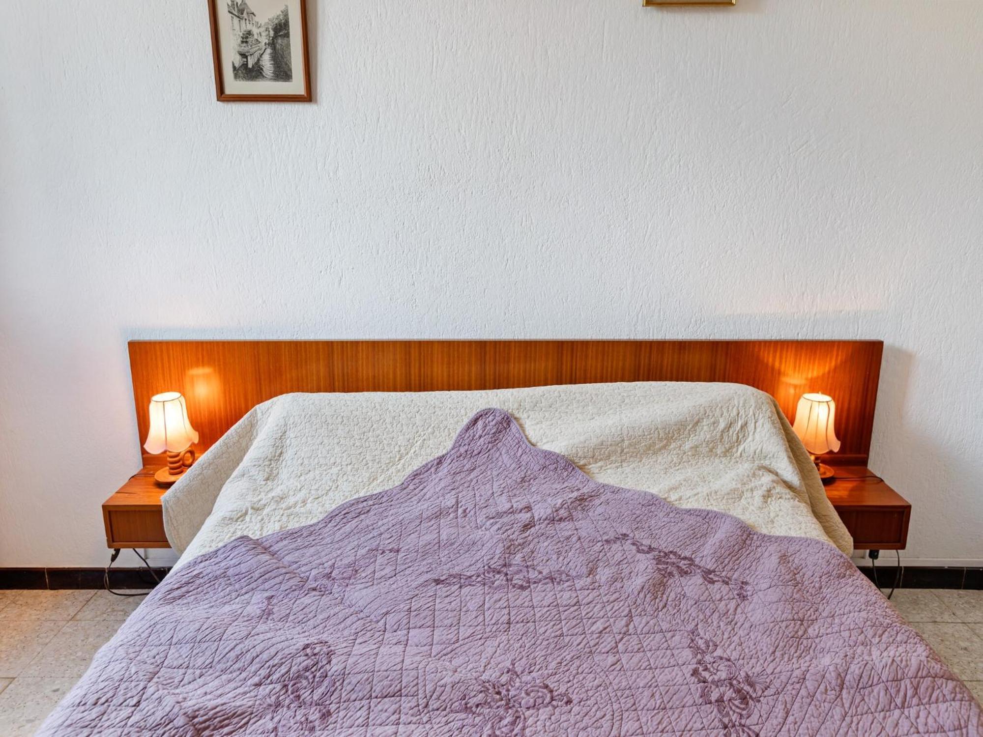 Apartment With Pool Amid Vineyards And Near The Beach Mèze Eksteriør billede
