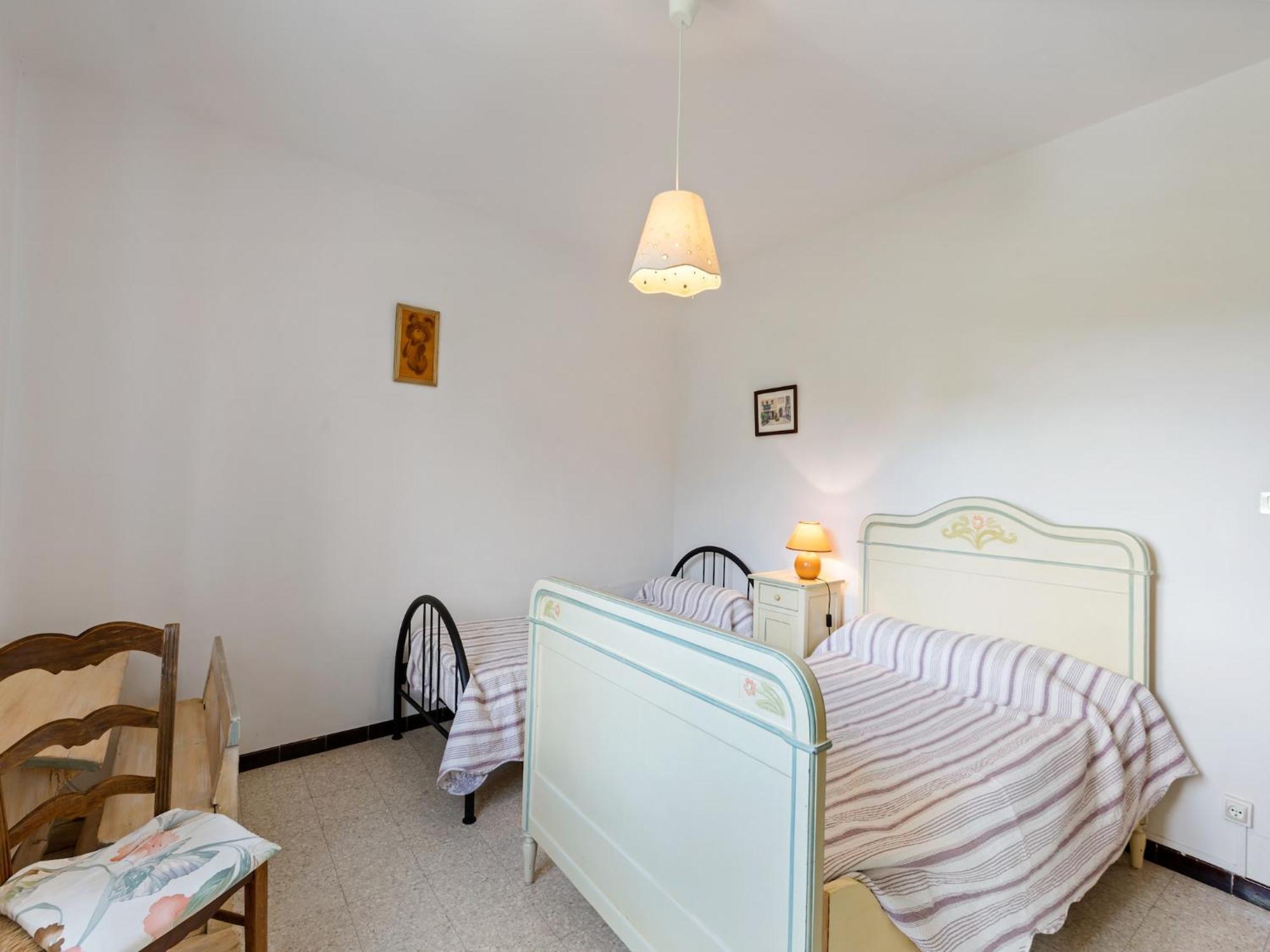 Apartment With Pool Amid Vineyards And Near The Beach Mèze Eksteriør billede